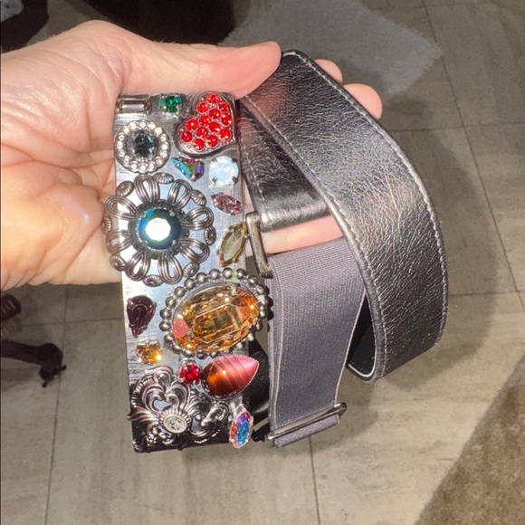 Embellished Crystal Metallic Belt - Picture 2 of 11